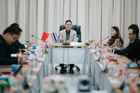 มร.ชร. หารือ Chuxiong Normal University จากจีน เดินหน้าสร้างความร่วมมือทางวิชาการระดับนานาชาติ มุ่งแลกเปลี่ยนองค์ความรู้ วิจัย และพัฒนานวัตกรรมร่วมกัน