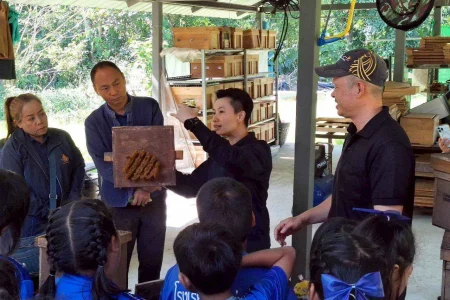 LINE_ALBUM_รร ทุ่งก่อ_251204_1